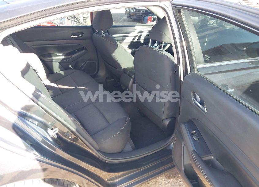 Photo 8 of 2021 Nissan Altima SV FWD (VIN 1N4BL4DV0MN326439)