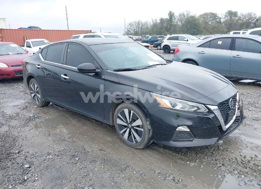 2021 Nissan Altima SV FWD (VIN 1N4BL4DV0MN338784) main photo