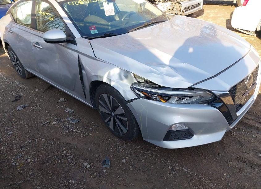 Photo 6 of 2021 Nissan Altima SV FWD (VIN 1N4BL4DV0MN354936)