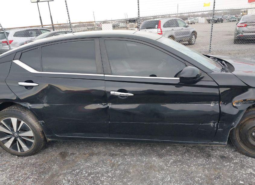 Photo 20 of 2021 Nissan Altima SV FWD (VIN 1N4BL4DV0MN358016)