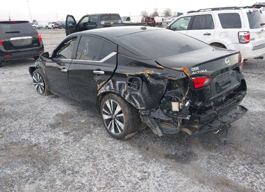 Photo 3 of 2021 Nissan Altima SV FWD (VIN 1N4BL4DV0MN358016)