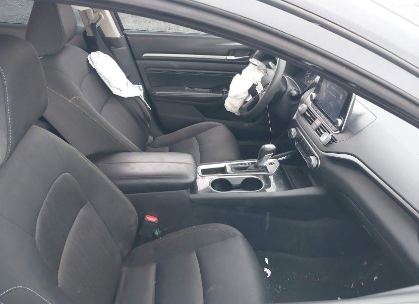 Photo 5 of 2021 Nissan Altima SV FWD (VIN 1N4BL4DV0MN358016)