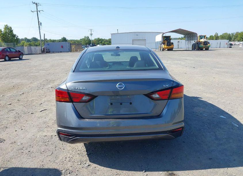 Photo 16 of 2021 Nissan Altima SV FWD (VIN 1N4BL4DV0MN371820)