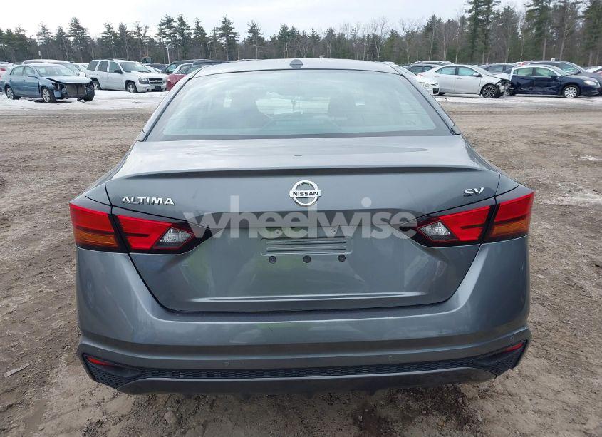 Photo 16 of 2021 Nissan Altima SV FWD (VIN 1N4BL4DV0MN395888)