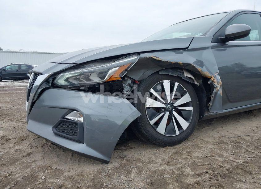 Photo 18 of 2021 Nissan Altima SV FWD (VIN 1N4BL4DV0MN395888)