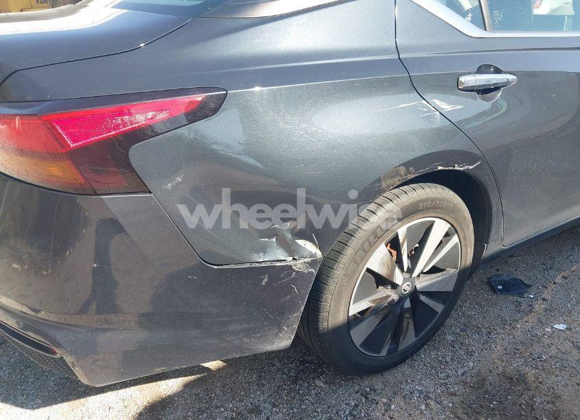 Photo 6 of 2022 Nissan Altima SV FWD (VIN 1N4BL4DV0NN300845)