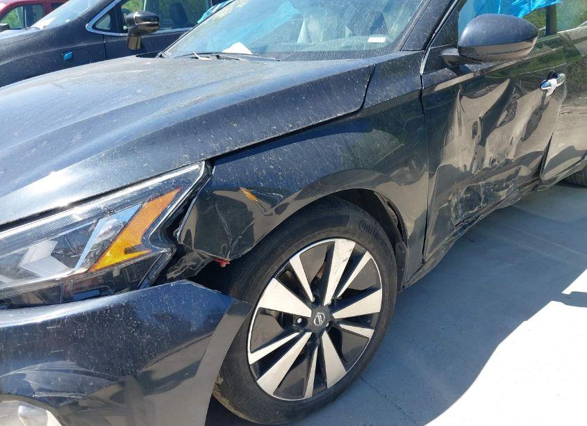 Photo 6 of 2022 Nissan Altima SV FWD (VIN 1N4BL4DV0NN305043)