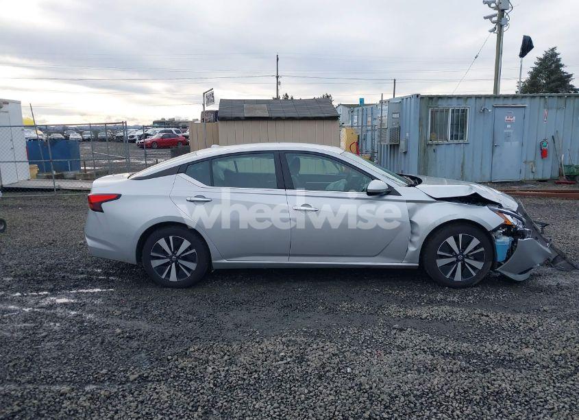 Photo 13 of 2022 Nissan Altima SV FWD (VIN 1N4BL4DV0NN308346)