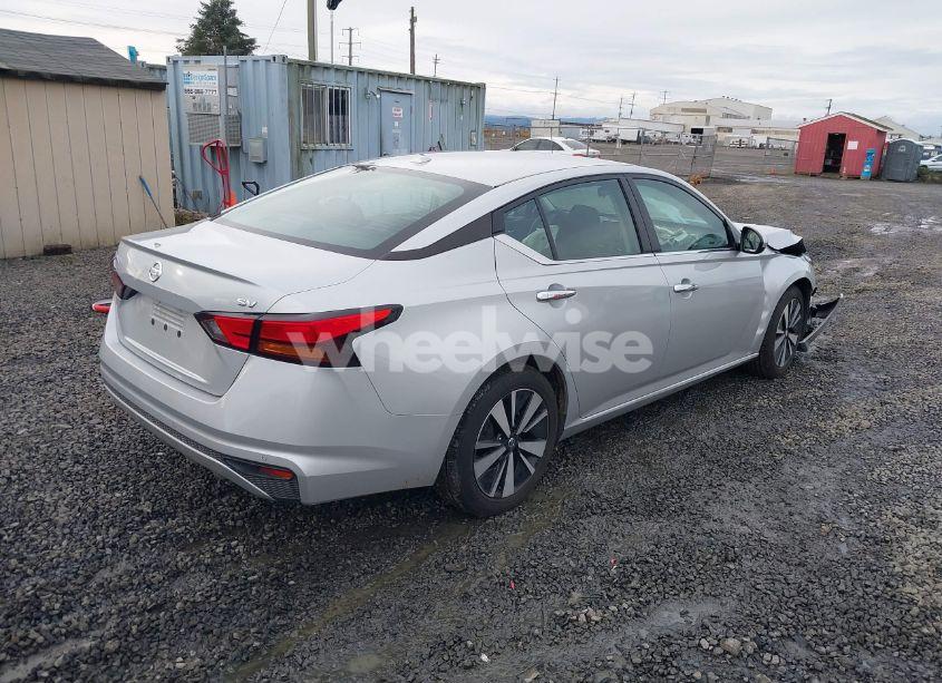 Photo 4 of 2022 Nissan Altima SV FWD (VIN 1N4BL4DV0NN308346)