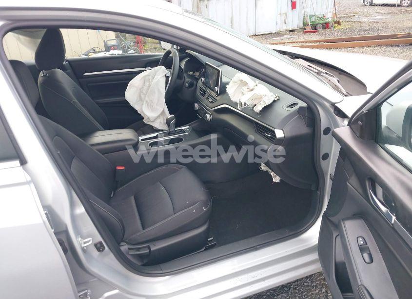 Photo 5 of 2022 Nissan Altima SV FWD (VIN 1N4BL4DV0NN308346)