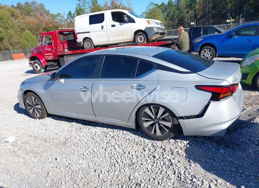 Photo 15 of 2022 Nissan Altima SV FWD (VIN 1N4BL4DV0NN318052)