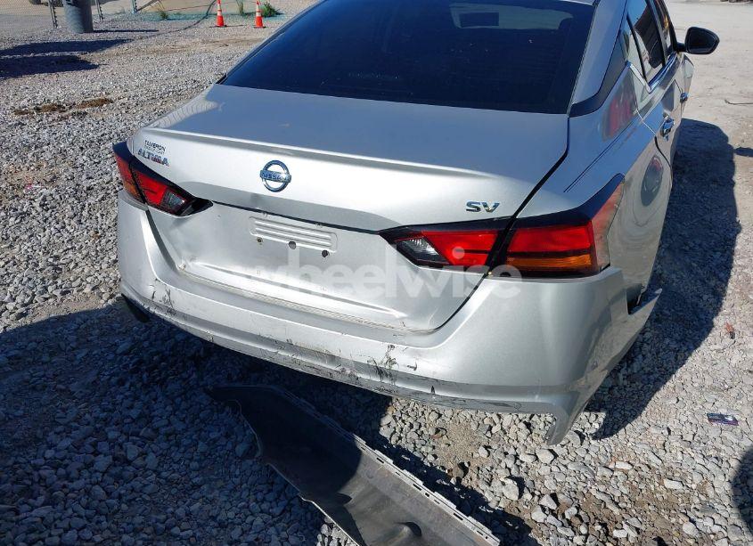 Photo 6 of 2022 Nissan Altima SV FWD (VIN 1N4BL4DV0NN318052)