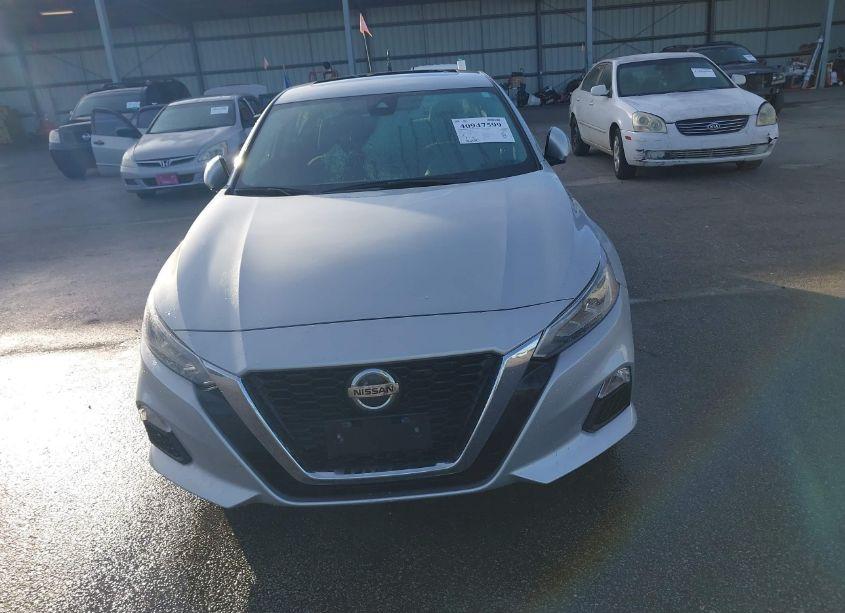 Photo 12 of 2022 Nissan Altima SV FWD (VIN 1N4BL4DV0NN353738)