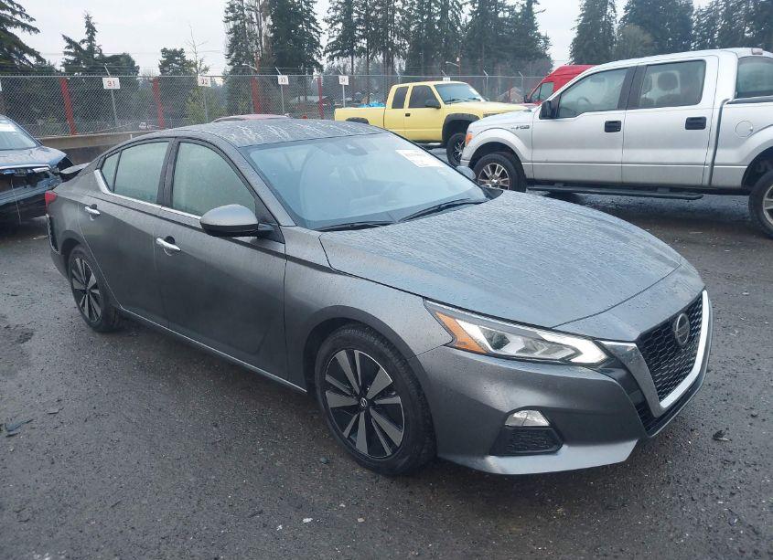 2022 Nissan Altima SV FWD (VIN 1N4BL4DV0NN388716) main photo