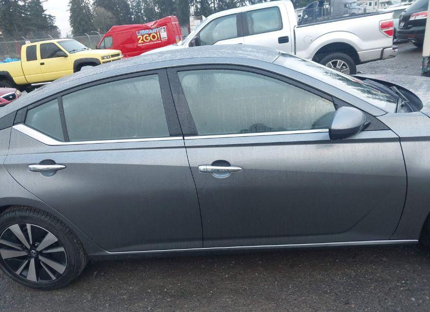 Photo 13 of 2022 Nissan Altima SV FWD (VIN 1N4BL4DV0NN388716)