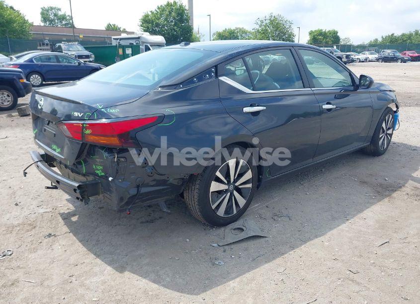 Photo 4 of 2022 Nissan Altima SV FWD (VIN 1N4BL4DV0NN391535)
