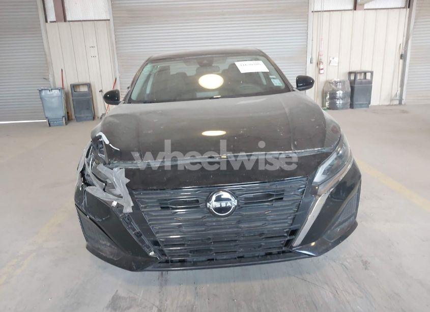 Photo 12 of 2023 Nissan Altima SV FWD (VIN 1N4BL4DV0PN313503)
