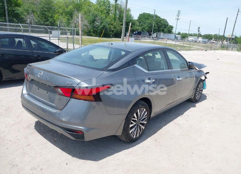 Photo 4 of 2023 Nissan Altima SV FWD (VIN 1N4BL4DV0PN316935)