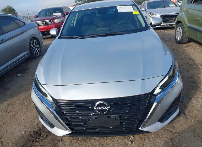 Photo 12 of 2023 Nissan Altima SV FWD (VIN 1N4BL4DV0PN319530)