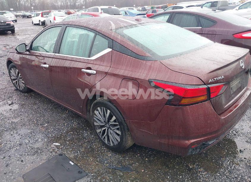 Photo 3 of 2023 Nissan Altima SV FWD (VIN 1N4BL4DV0PN320306)