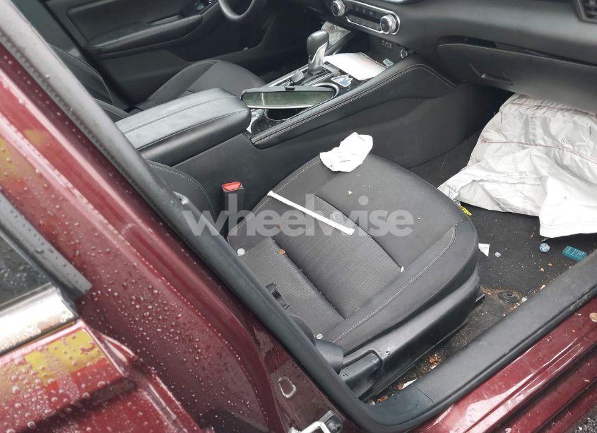 Photo 5 of 2023 Nissan Altima SV FWD (VIN 1N4BL4DV0PN320306)