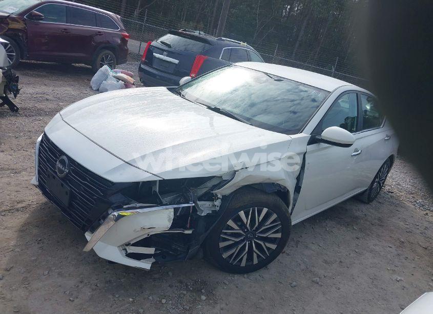 Photo 14 of 2023 Nissan Altima SV FWD (VIN 1N4BL4DV0PN356920)