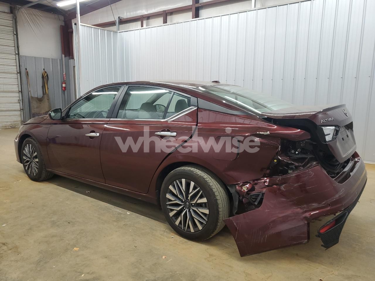 Photo 2 of 2023 NISSAN ALTIMA SV N/A (VIN 1N4BL4DV0PN358814)