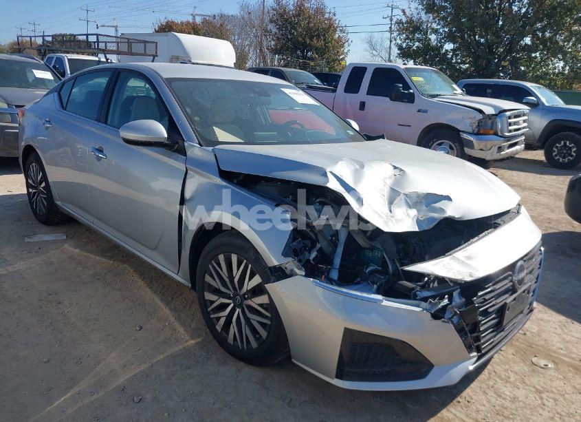 2023 Nissan Altima SV FWD (VIN 1N4BL4DV0PN364984) main photo