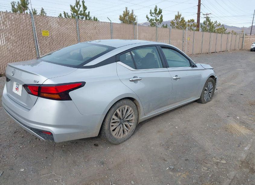Photo 4 of 2023 Nissan Altima SV FWD (VIN 1N4BL4DV0PN366900)