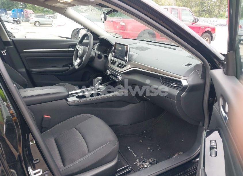 Photo 5 of 2023 Nissan Altima SV FWD (VIN 1N4BL4DV0PN387892)