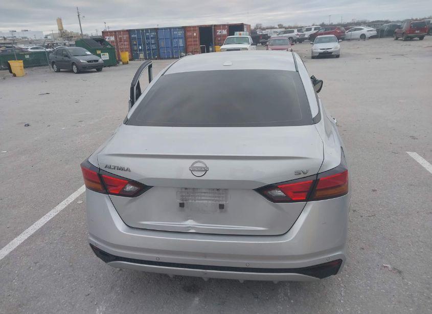 Photo 15 of 2023 Nissan Altima SV FWD (VIN 1N4BL4DV0PN393644)