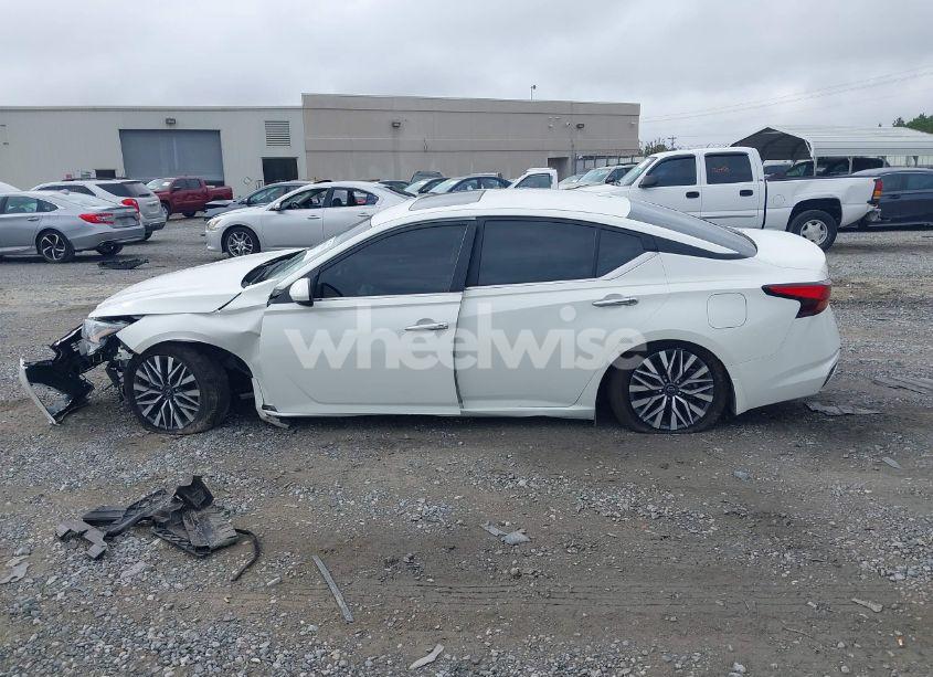 Photo 13 of 2023 Nissan Altima SV FWD (VIN 1N4BL4DV0PN395121)