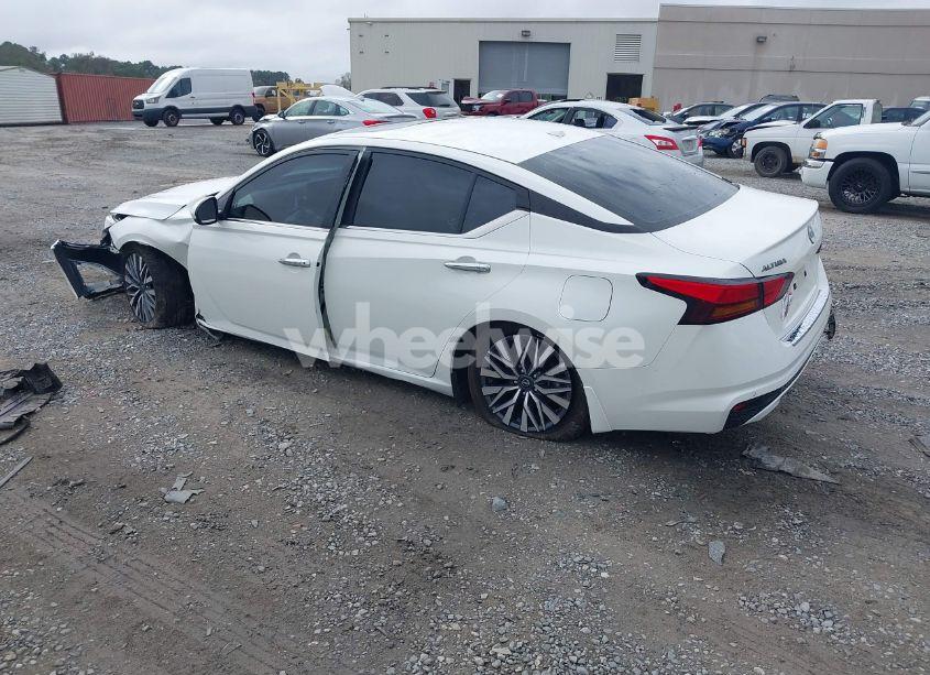 Photo 3 of 2023 Nissan Altima SV FWD (VIN 1N4BL4DV0PN395121)