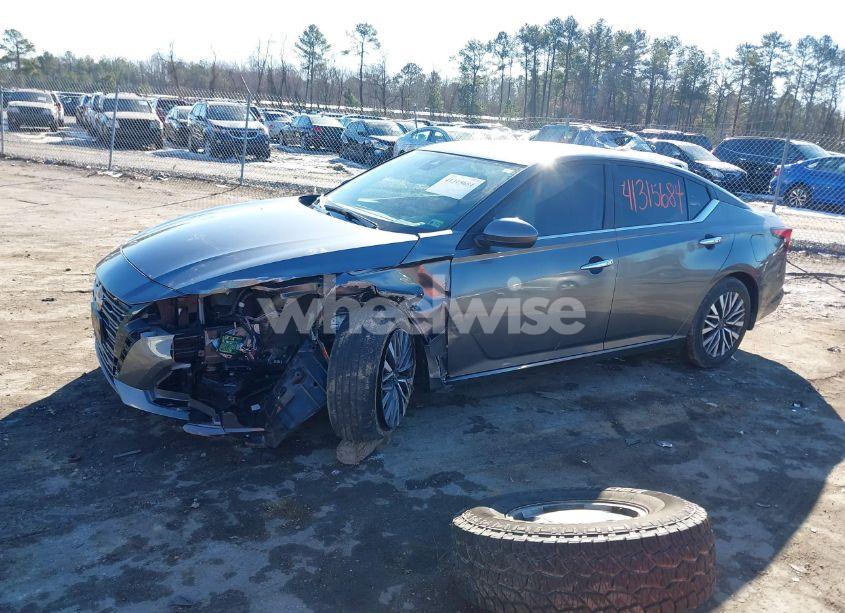 Photo 13 of 2023 Nissan Altima SV FWD (VIN 1N4BL4DV0PN398701)
