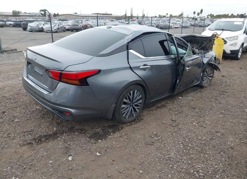 Photo 4 of 2023 Nissan Altima SV FWD (VIN 1N4BL4DV0PN400446)