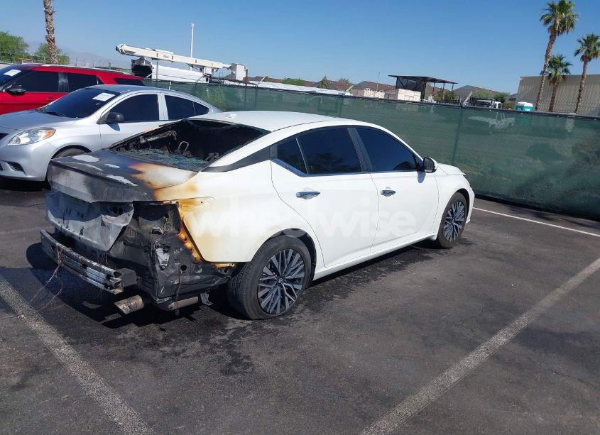 Photo 4 of 2023 Nissan Altima SV FWD (VIN 1N4BL4DV0PN424990)