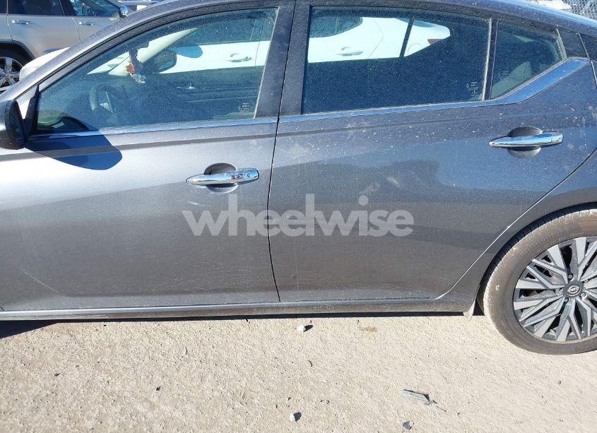 Photo 14 of 2024 Nissan Altima SV FWD (VIN 1N4BL4DV0RN312029)