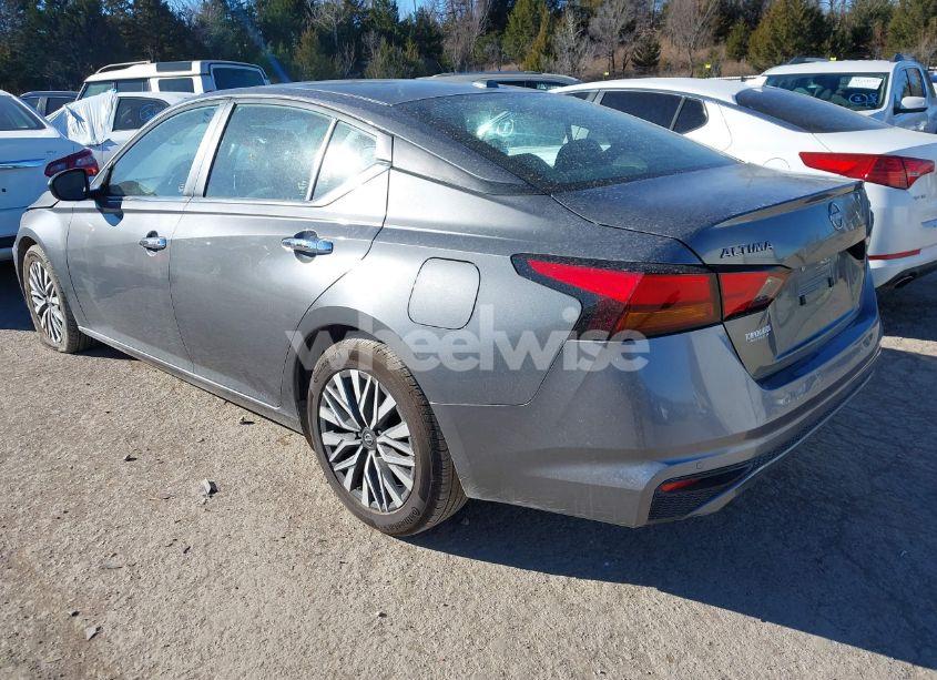 Photo 3 of 2024 Nissan Altima SV FWD (VIN 1N4BL4DV0RN312029)