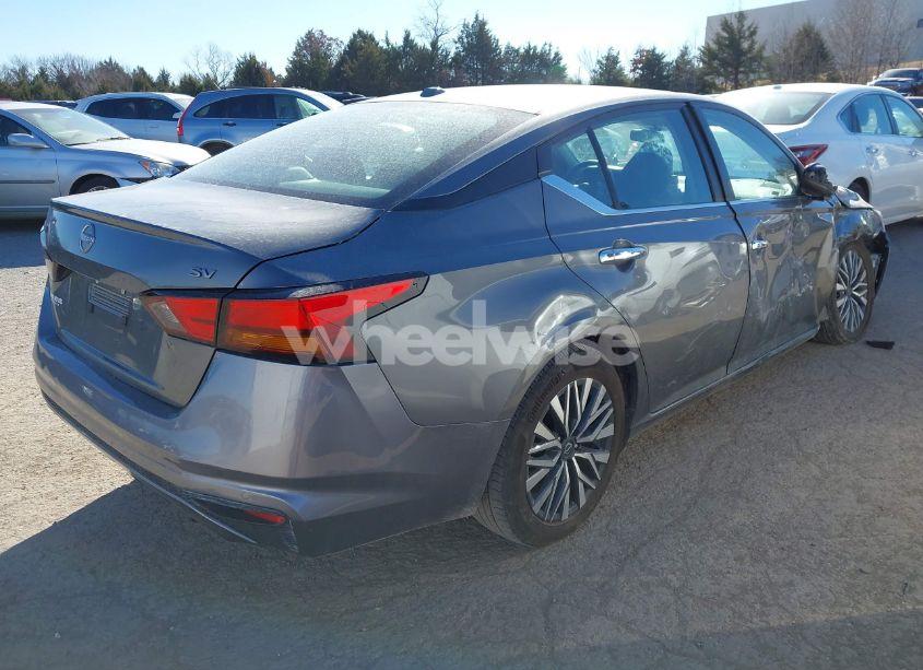 Photo 4 of 2024 Nissan Altima SV FWD (VIN 1N4BL4DV0RN312029)