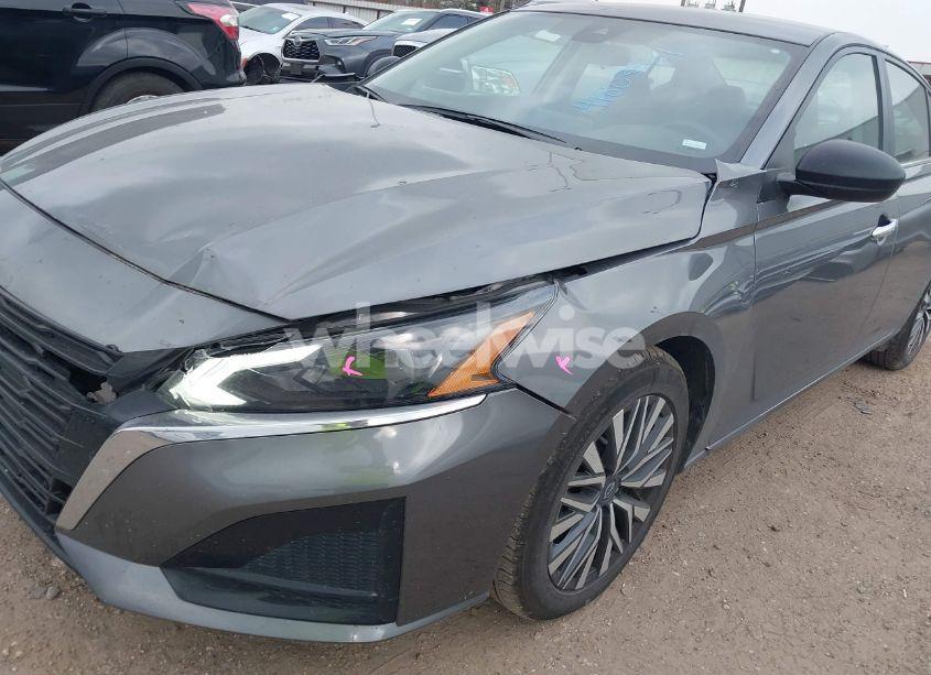 Photo 17 of 2024 Nissan Altima SV FWD (VIN 1N4BL4DV0RN333074)