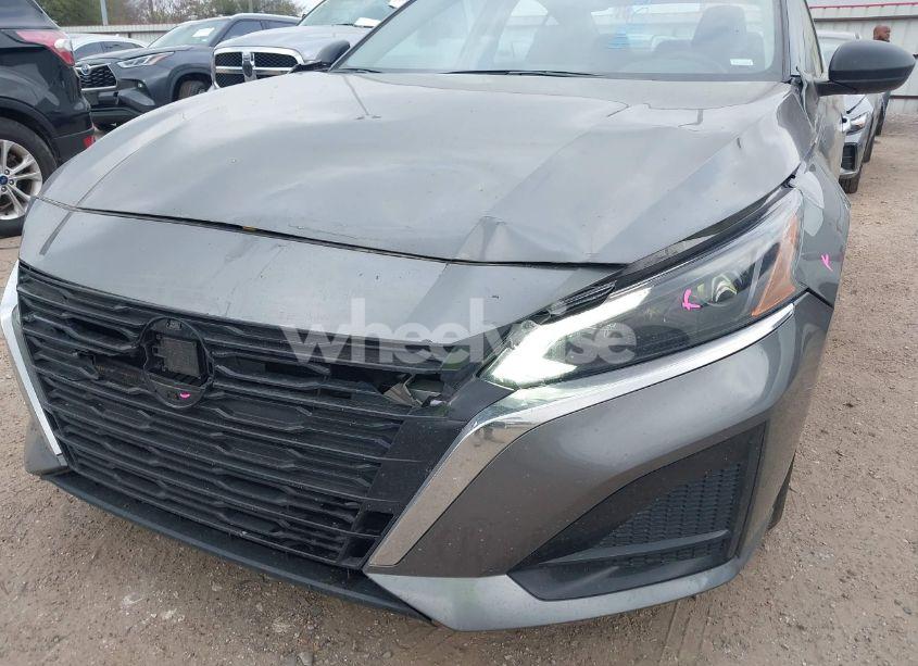 Photo 6 of 2024 Nissan Altima SV FWD (VIN 1N4BL4DV0RN333074)