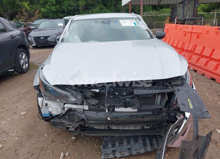 Photo 11 of 2024 Nissan Altima SV FWD (VIN 1N4BL4DV0RN339327)