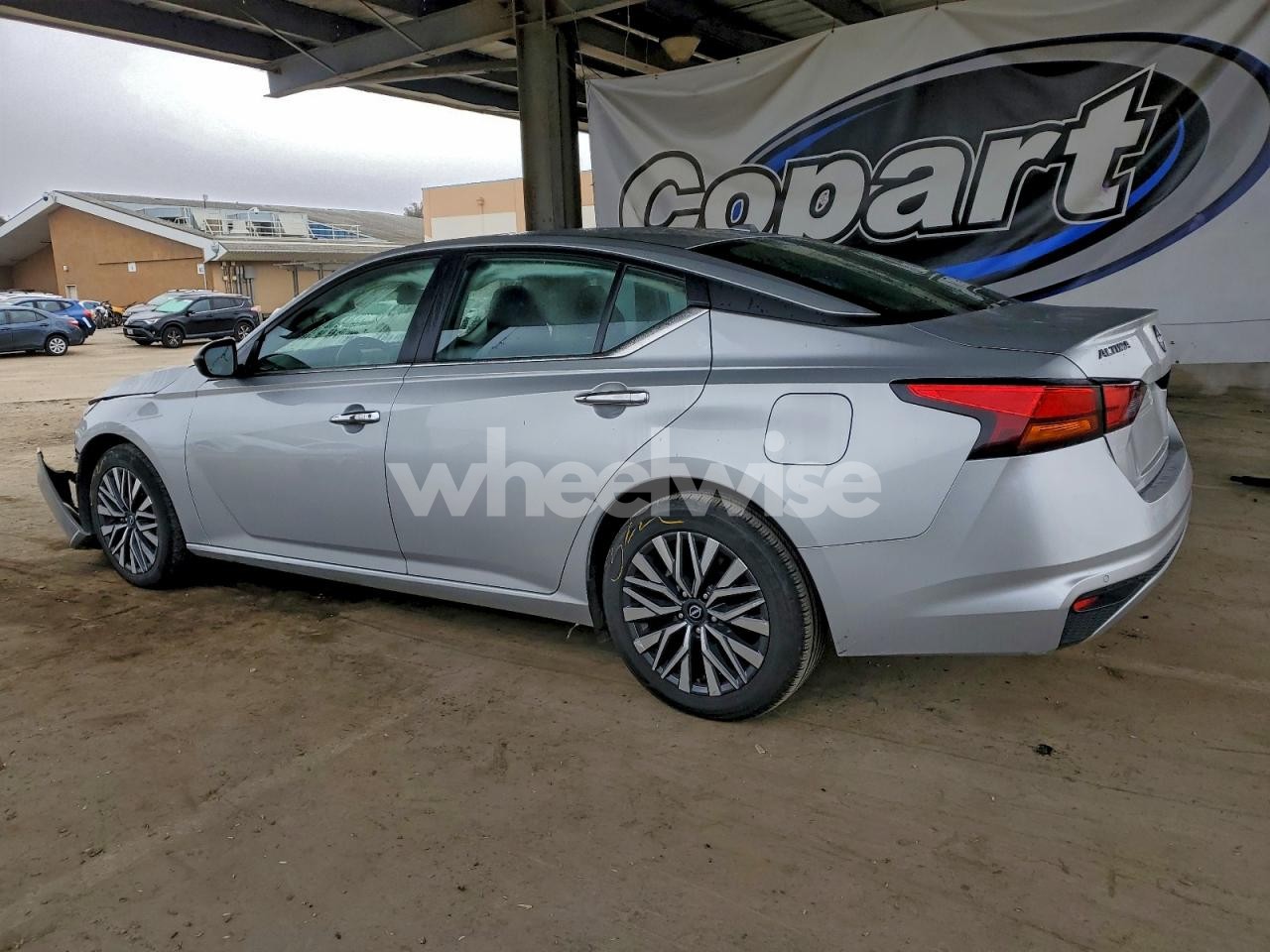 Photo 2 of 2024 NISSAN ALTIMA SV (VIN 1N4BL4DV0RN340249)