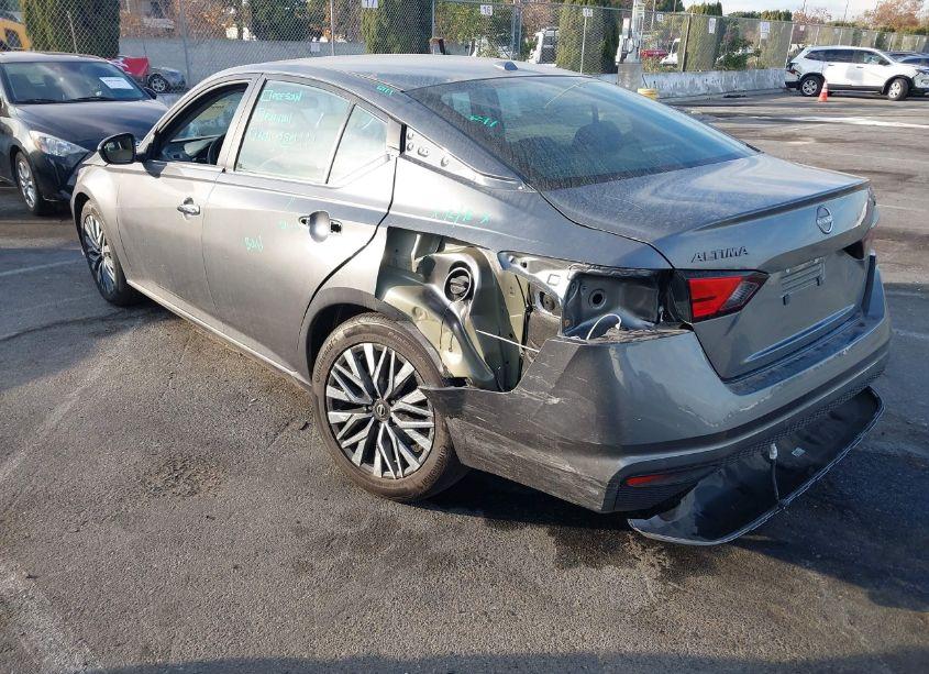 Photo 3 of 2024 Nissan Altima SV FWD (VIN 1N4BL4DV0RN350330)