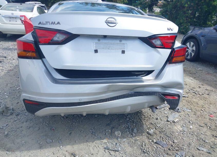 Photo 6 of 2024 Nissan Altima SV FWD (VIN 1N4BL4DV0RN352997)