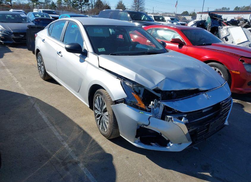 2024 Nissan Altima SV FWD (VIN 1N4BL4DV0RN376068) main photo