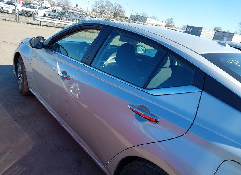 Photo 14 of 2024 Nissan Altima SV FWD (VIN 1N4BL4DV0RN376068)