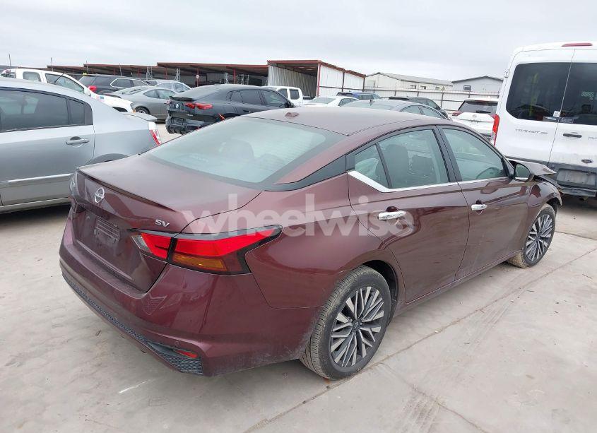 Photo 4 of 2024 Nissan Altima SV FWD (VIN 1N4BL4DV0RN384722)