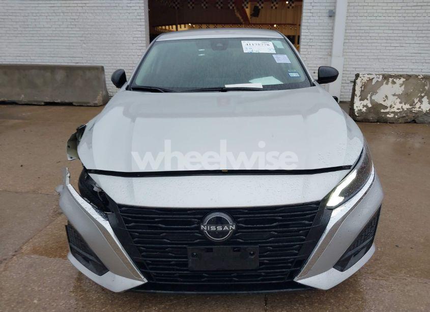 Photo 12 of 2024 Nissan Altima SV FWD (VIN 1N4BL4DV0RN393274)