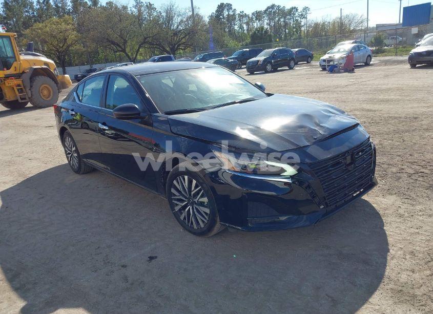 2024 Nissan Altima SV FWD (VIN 1N4BL4DV0RN397020) main photo